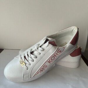 NEW MICHAEL KORS LACED UP SNEAKERS SIZE 11